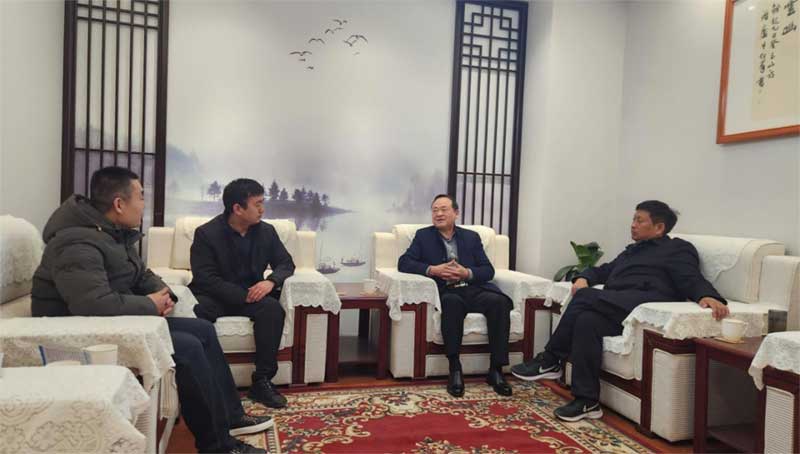 與河南**、固天下防水高層共商建筑修繕行業(yè)未來與發(fā)展